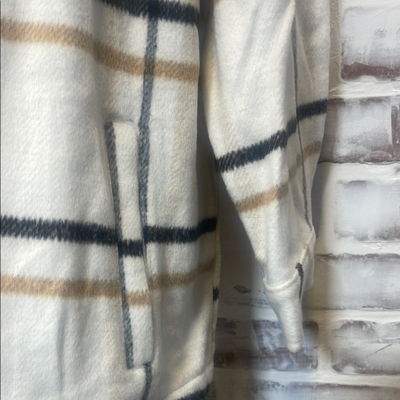 Cream and Black Utility Jacket with Stand-Up Collar small - Picture 3 of 7